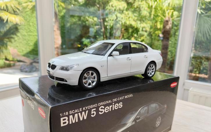 BMW 5 Series - E60 - White - N08591W - Kyosho - Zeldzaam!, Hobby en Vrije tijd, Modelauto's | 1:18, Zo goed als nieuw, Auto, Kyosho
