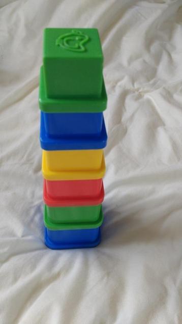 Leuk speelgoed Stapel bekertjes plastic bekertjes stapelen  beschikbaar voor biedingen