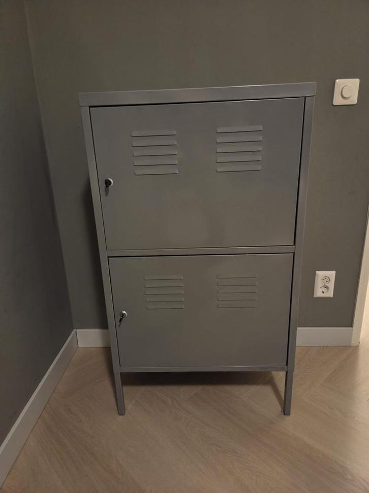 Halfhoge lockerkast - Industrieel design, Huis en Inrichting, Kasten | Lockerkasten, Gebruikt, Ophalen