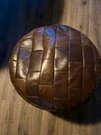 Lederen poef, Huis en Inrichting, Banken | Voetenbanken en Poefen, Ophalen, Gebruikt, Rond, 50 tot 75 cm