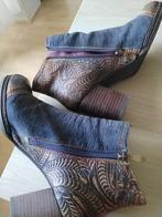 Laarzen laura vita  45,00, Ophalen of Verzenden, Zo goed als nieuw, Zwart, Hoge laarzen