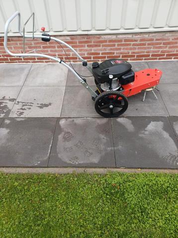 Mc Clean Onkruidborstel 6pk OHV HONDA, als nieuw! beschikbaar voor biedingen
