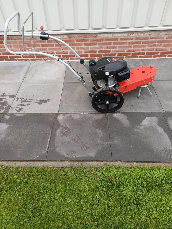 Mc Clean Onkruidborstel 6pk OHV HONDA, als nieuw!, Tuin en Terras, Hand-tuingereedschap, Zo goed als nieuw, Overige soorten, Ophalen of Verzenden