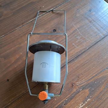 Campinggaslamp met nieuw gloeikousje beschikbaar voor biedingen