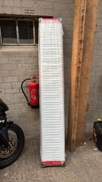 Radiator 300mm hoog en 2000mm breed, Ophalen, Zo goed als nieuw, 800 watt of meer, Radiator