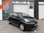 Toyota Aygo 1.0 VVT-i Now 5Drs Airco NAP 1ste eigenaar, Auto's, Toyota, Voorwielaandrijving, Euro 5, Gebruikt, 4 stoelen