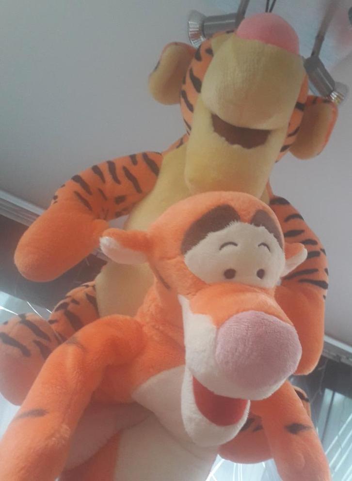 Disney Tijgertje 2 varianten, origineel, als nieuw, Kinderen en Baby's, Speelgoed | Knuffels en Pluche, Zo goed als nieuw, Overige typen