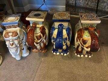 Vintage keramische olifant plantenstandaard - per stuk. beschikbaar voor biedingen