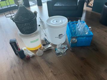 Nieuw starterset om wijn mee te maken  beschikbaar voor biedingen
