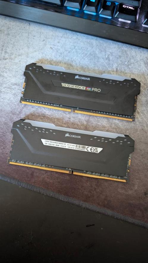 Corsair DDR4 16gb (2x8), Computers en Software, RAM geheugen, Zo goed als nieuw, Desktop, 16 GB, DDR4, Ophalen of Verzenden