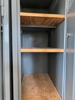 Vintage Grijze Locker Kasten met Houten Planken, Huis en Inrichting, Kasten | Lockerkasten, Ophalen, Gebruikt