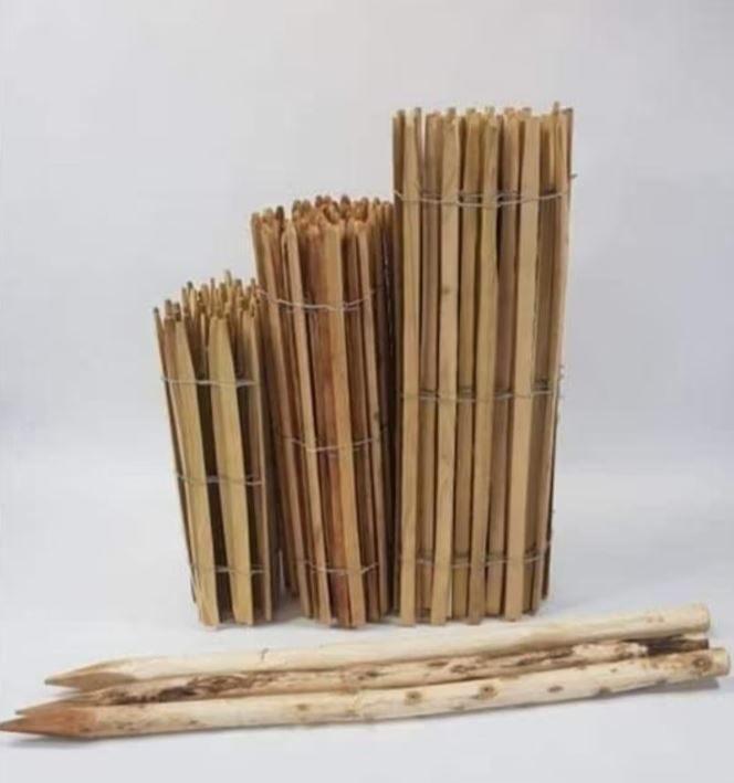 Robinia Palen Ø 8/10 x160 cm € 8,70 p.st, Tuin en Terras, Palen, Balken en Planken, Nieuw, Palen, 250 cm of meer, Hardhout, Ophalen