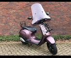 Vespa, Fietsen en Brommers, Brommers | Vespa, Ophalen of Verzenden, Zo goed als nieuw