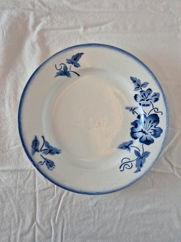 Nimy aardewerken bord, collectie "Floral Bleu", 1895, Antiek en Kunst, Antiek | Servies los, Verzenden