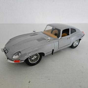 BURAGO: JAGUAR E-TYPE  beschikbaar voor biedingen