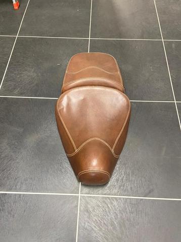 vespa lxv zadel origineel (leer) beschikbaar voor biedingen