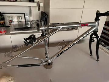 Frame verkocht GT zaskar collector 16” met Chris King etc beschikbaar voor biedingen