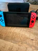 Nintendo switch  met Zelda game en amiibo Guardian, Met 2 controllers, Ophalen of Verzenden, Zo goed als nieuw, Switch Original
