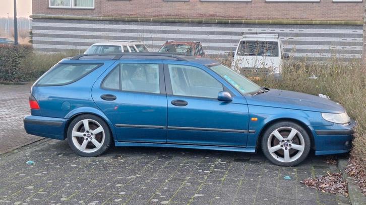 Saab 9-5 2.3T aero handbak, dakraam, cosmic blue., Auto's, Saab, Particulier, Saab 9-5, ABS, Airbags, Airconditioning, Alarm, Boordcomputer