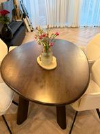Eettafel in Japandi stijl met organische vorm, Huis en Inrichting, Tafels | Eettafels, Ophalen, Zo goed als nieuw, Ovaal, 100 tot 150 cm