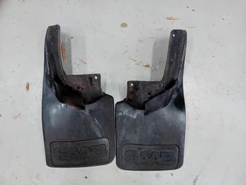 Saab 99/900 classic spatlappen achter. beschikbaar voor biedingen