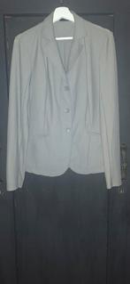 Wedstrijdjasje grijs maat 42, Dieren en Toebehoren, Paardrijkleding, Ophalen of Verzenden, Zo goed als nieuw, Dressuur, Bovenkleding