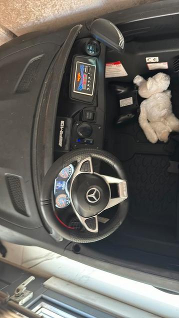 Mooie mercedes beschikbaar voor biedingen