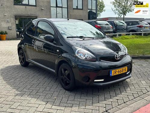 Toyota Aygo 1.0 VVT-i Now Airco! Trekhaak! Sportvelgen! Elek, Auto's, Toyota, Bedrijf, Te koop, Aygo, ABS, Airbags, Airconditioning