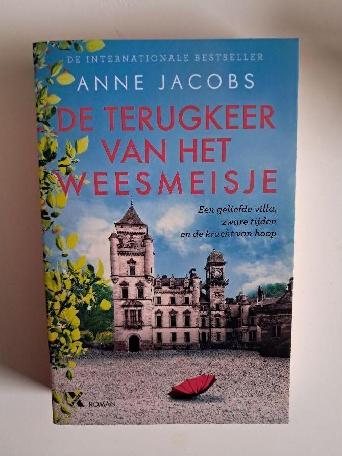 de terugkeer van het weesmeisje: Anne Jacobs nieuw 4 e deel, Boeken, Romans, Nieuw, Ophalen of Verzenden