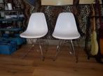 Vitra Eames kuipstoel 2stuks Eiffel chroom vintage design, Huis en Inrichting, Stoelen, Ophalen, Gebruikt, Twee, Wit