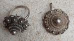 Antieke zilveren Zeeuwse knoop ring en hanger, Gebruikt, Overige voorstellingen, Ophalen of Verzenden, Zilver