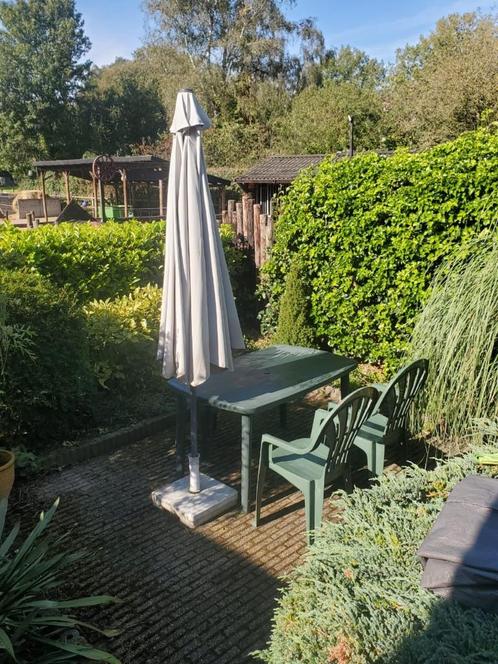 Tuinset met tafel en 3 stoelen, Tuin en Terras, Tuinsets en Loungesets, Gebruikt, Tuinset, Kunststof, 3 zitplaatsen, Eettafel
