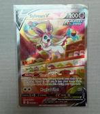 Sylveon V 184 / 203 Rapid Strike (Pokémon TCG), Ophalen of Verzenden, Nieuw, Losse kaart
