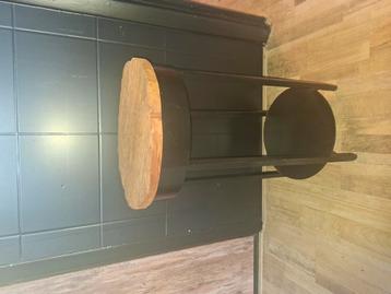 Bijzettafel hout beschikbaar voor biedingen
