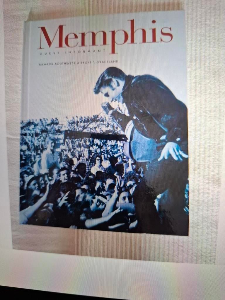 Elvis Presley MEMPHIS Guest Informant, Ophalen of Verzenden, Zo goed als nieuw, Boek, Tijdschrift of Artikel