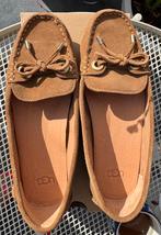 UGG moccasins camel maat 38, valt als 36, UGG, Bruin, Nieuw, Ophalen of Verzenden