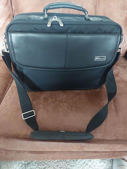 Targus laptoptas 16 inch, Computers en Software, Laptoptassen, Zo goed als nieuw, 16 inch, Ophalen