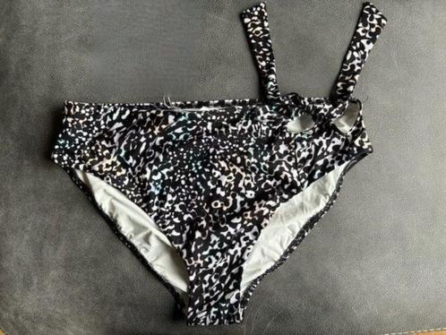 Cyell bikinibottom NIEUW zwart wit maat 44, Kleding | Dames, Badmode en Zwemkleding, Nieuw, Bikini, Overige kleuren, Ophalen of Verzenden