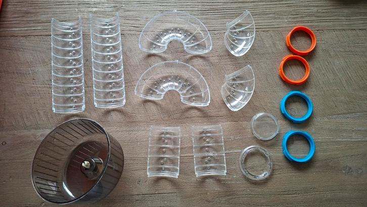 Tunnelset met looprad en voer voor knaagdieren, Dieren en Toebehoren, Overige Dieren-accessoires, Gebruikt, Ophalen