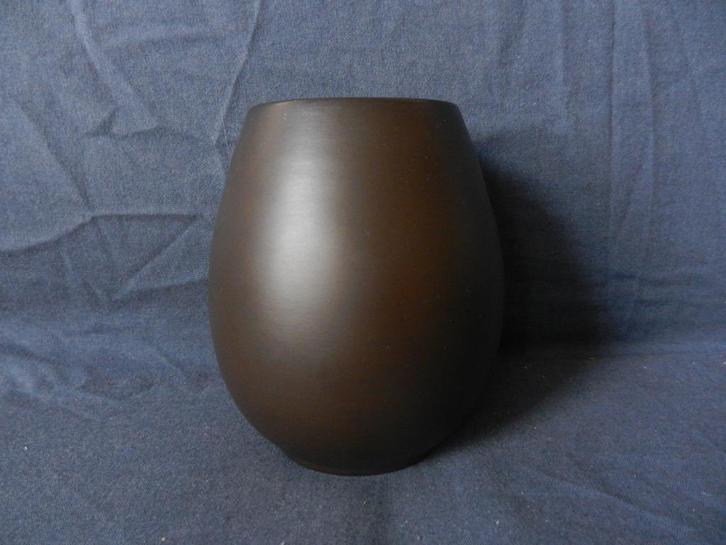 Ellipsvormige vaas door Fris Edam, model 506 hxd 11,5 x 9,9, Antiek en Kunst, Antiek | Keramiek en Aardewerk, Ophalen of Verzenden