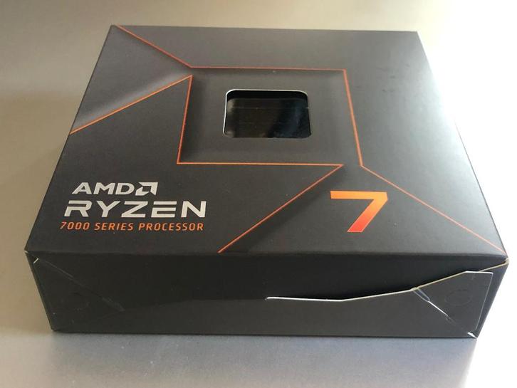 AMD 7700x 4,5ghz 8-core processor, Computers en Software, Processors, Zo goed als nieuw, 8-core, 4 Ghz of meer, Ophalen of Verzenden