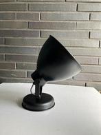 Zwarte lamp. Voor aan plafond of muur, Huis en Inrichting, Lampen | Overige, Ophalen of Verzenden, Zo goed als nieuw