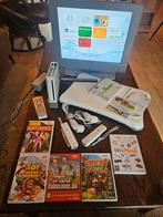 Nintendo Wii sports edition met games., Spelcomputers en Games, Spelcomputers | Nintendo Wii, Ophalen of Verzenden, Gebruikt, Met 2 controllers