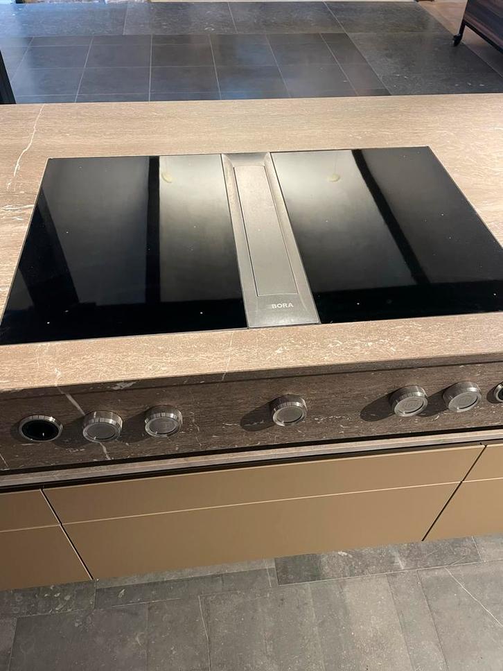 BORA Profi kookveld met afzuiging - showroommodel, Witgoed en Apparatuur, Kookplaten, Zo goed als nieuw, Inbouw, Inductie, 4 kookzones