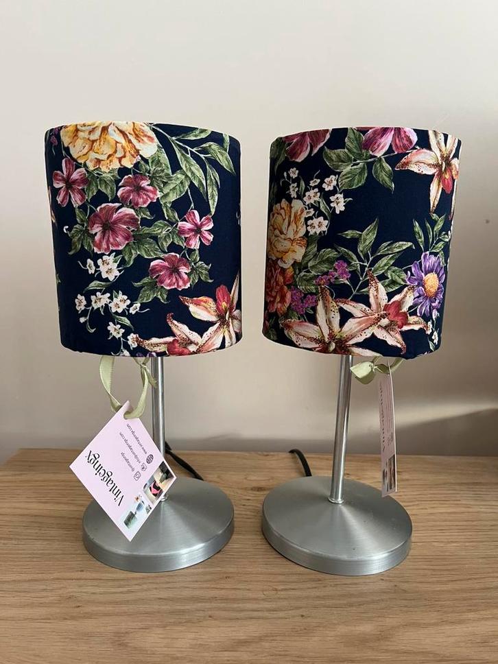 Sfeervolle tafellamp/ lampenkap/ Lampenvoet NIEUW, Huis en Inrichting, Lampen | Tafellampen, Zo goed als nieuw, Minder dan 50 cm