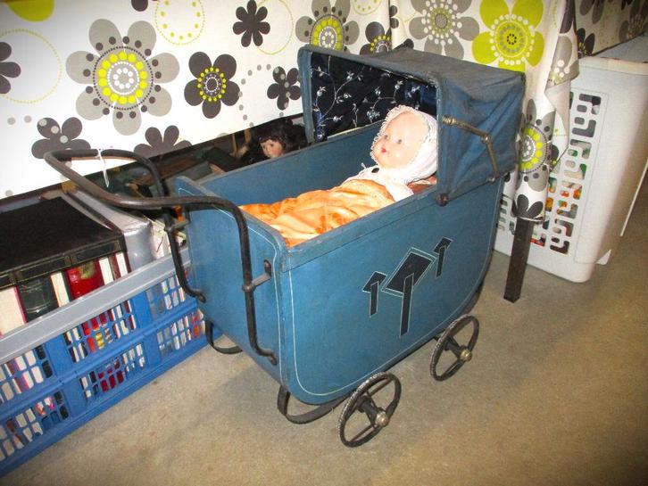 Poppenwagen, antiek, 4 leuke wagens, Antiek en Kunst, Antiek | Speelgoed, Ophalen