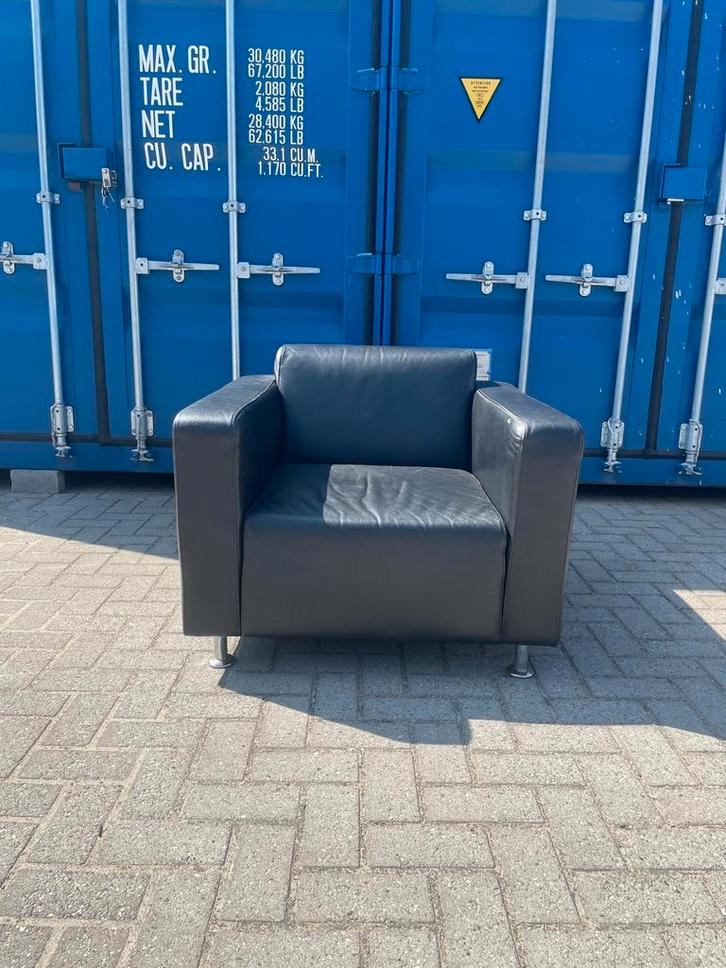 Modern lederen design fauteuil, Huis en Inrichting, Fauteuils, Zo goed als nieuw, Leer, Ophalen of Verzenden
