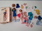 Twee Barbies in doos Mattel Japan met veel kleding '60, Ophalen of Verzenden