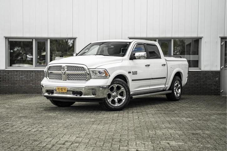 Dodge Ram 1500 5.7 V8 Hemi | Crew Cab Laramie | Eerste eigen, Auto's, Dodge, Bedrijf, Te koop, RAM 1500, 4x4, ABS, Achteruitrijcamera