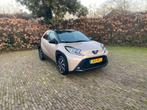 Toyota Aygo X 1.0 VVT-i MT Pulse | Apple Carplay/2023, Auto's, Voorwielaandrijving, Stof, Bruin, 0 kg